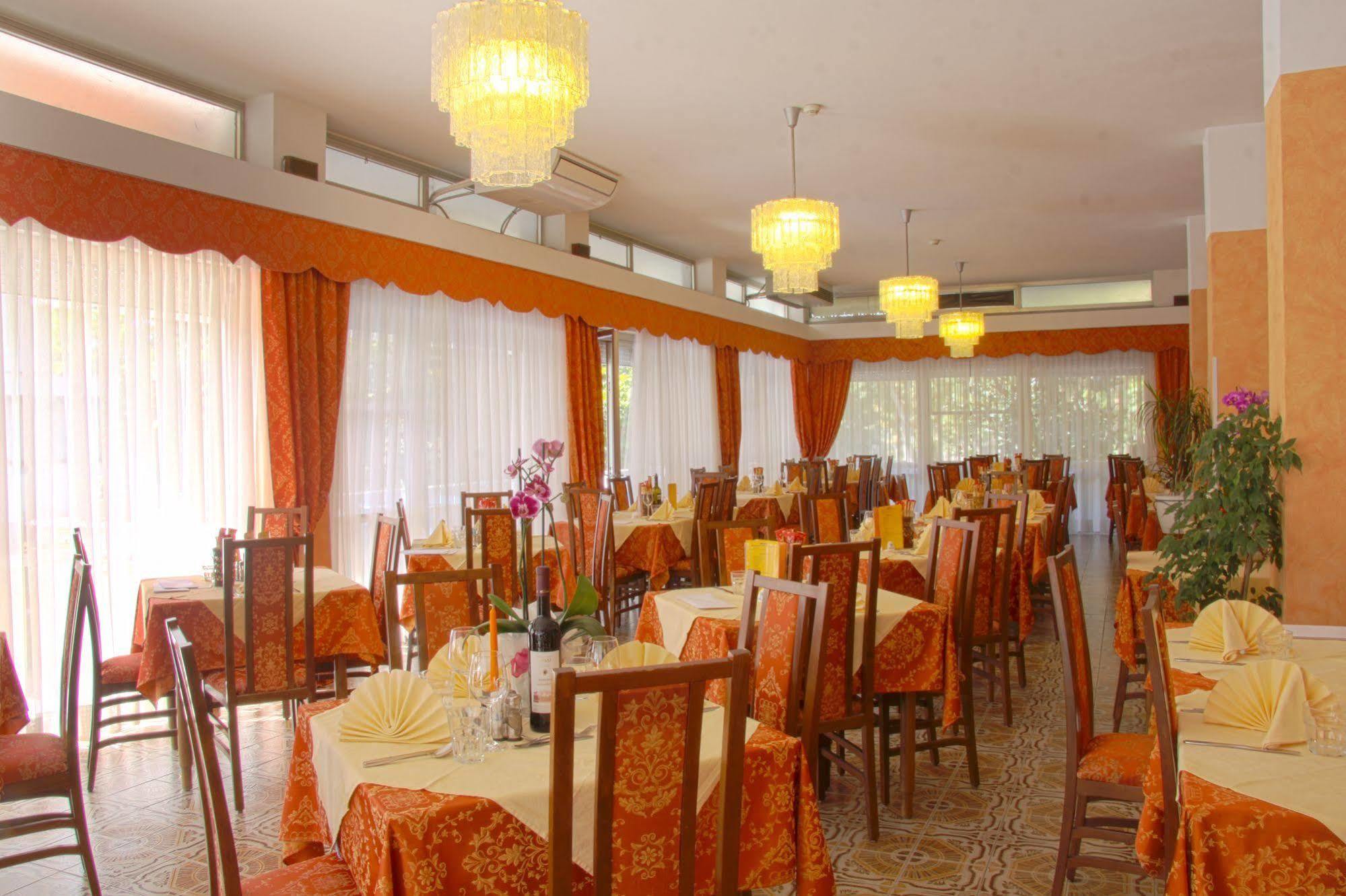 Hotel Tilly Cesenatico Exteriér fotografie